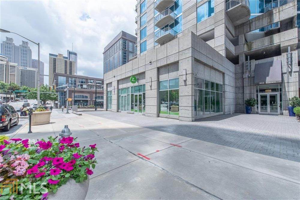 400 Peachtree St - Photo 1