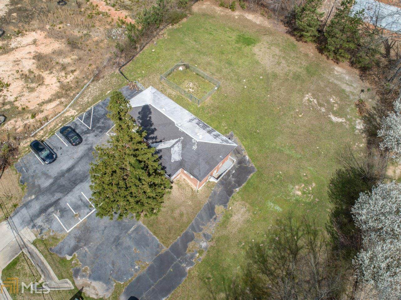 3945 Flat Shoals Rd - Photo 1