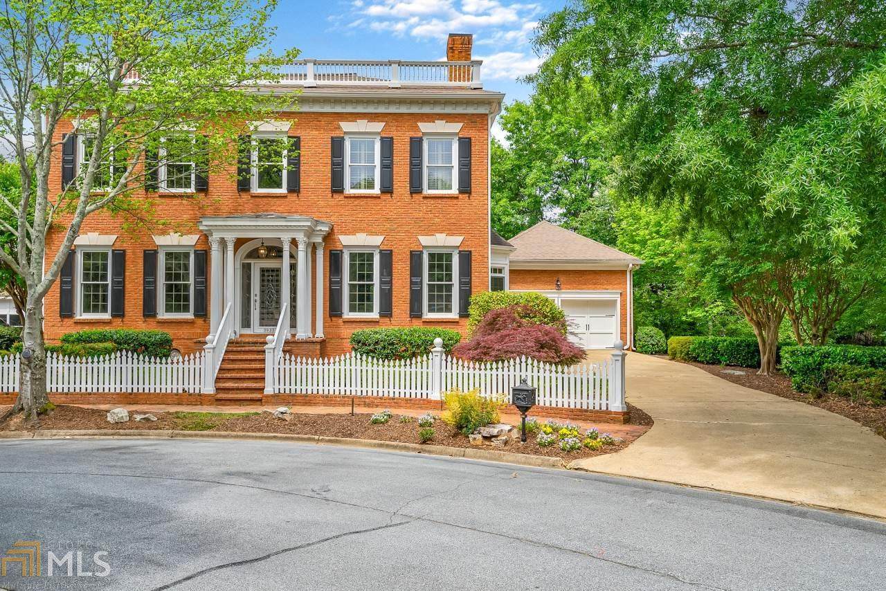 3923 Pinehurst Way - Photo 1