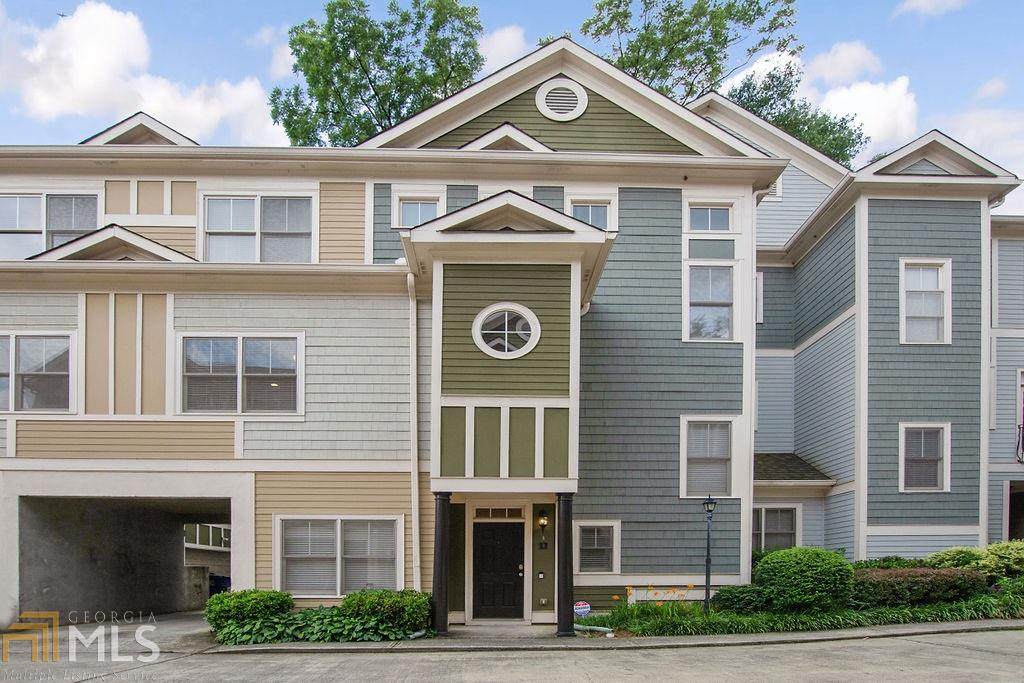 556 Moreland Ave - Photo 1