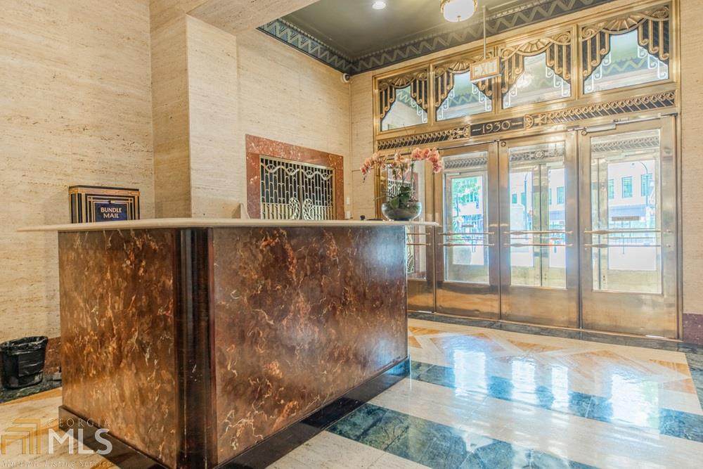 32 Peachtree St - Photo 1