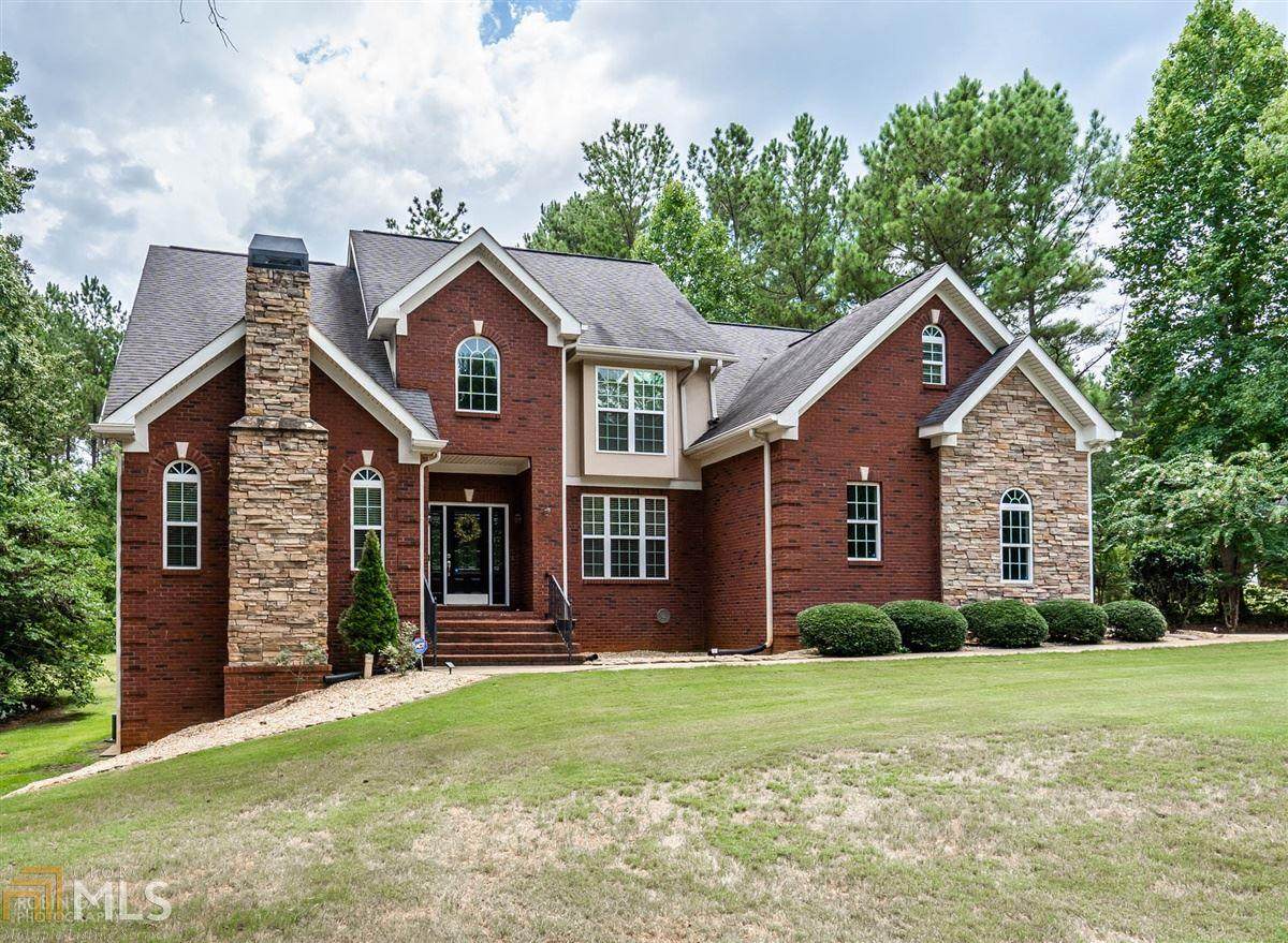 303 River Forest Dr - Photo 1