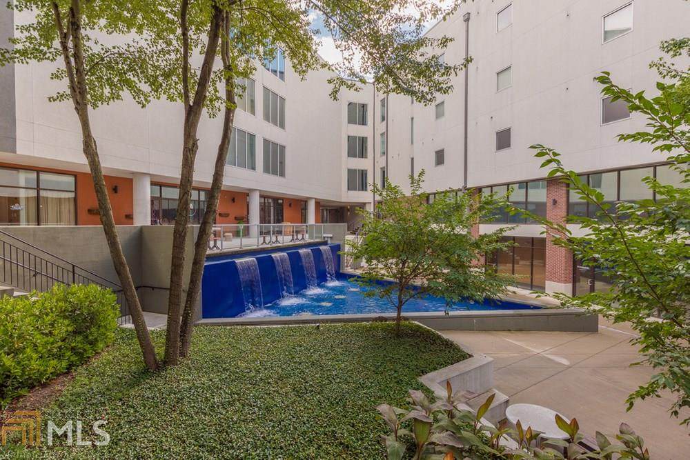 333 Nelson St - Photo 1