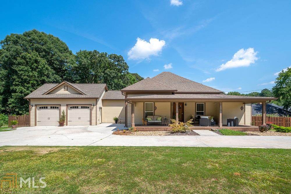809 Braselton Hwy - Photo 1