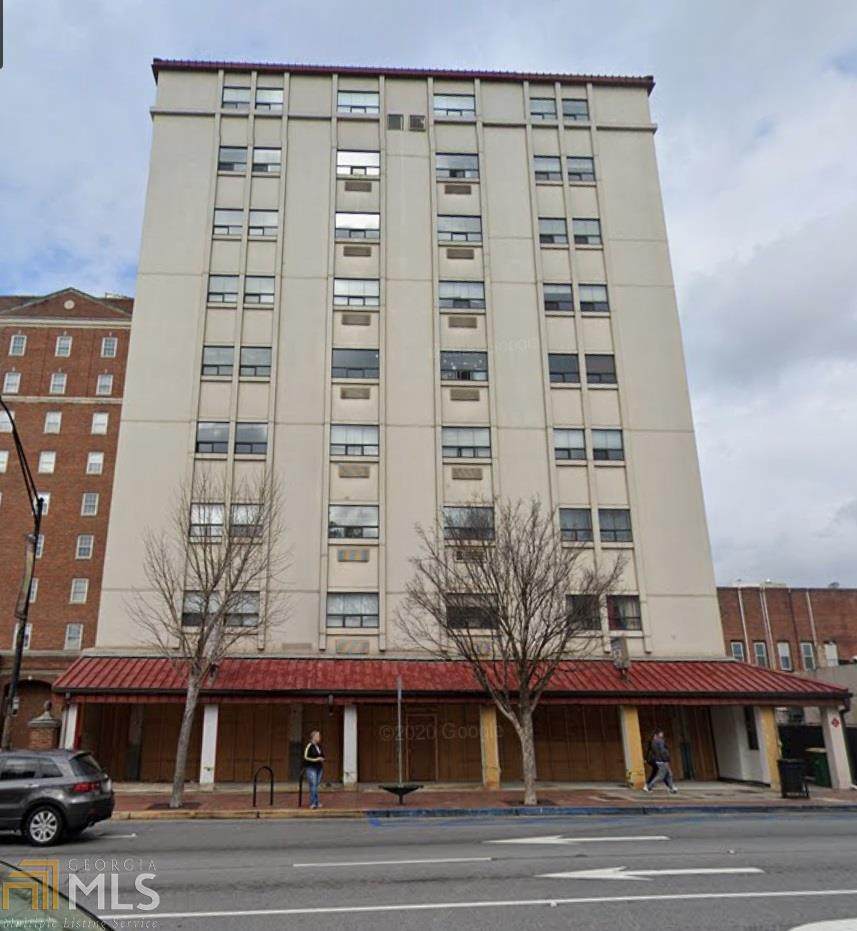 131 E Broad St - Photo 1