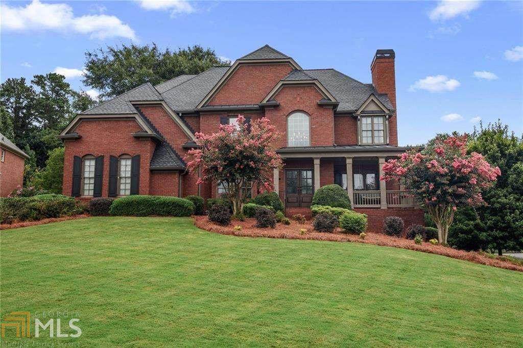 805 Lake Manor Close - Photo 1