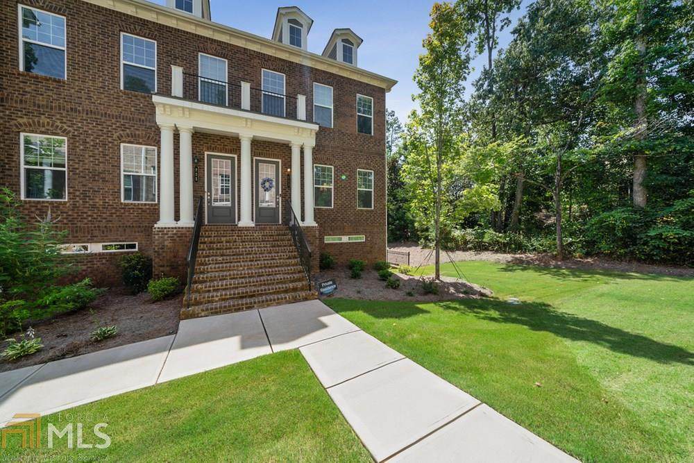 723 Topsail Lane - Photo 1