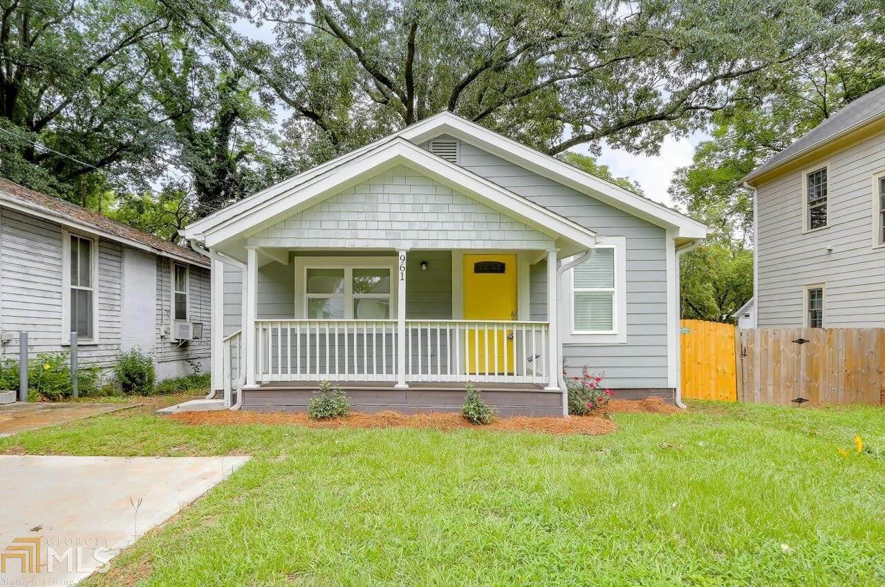 961 Michigan Ave - Photo 1