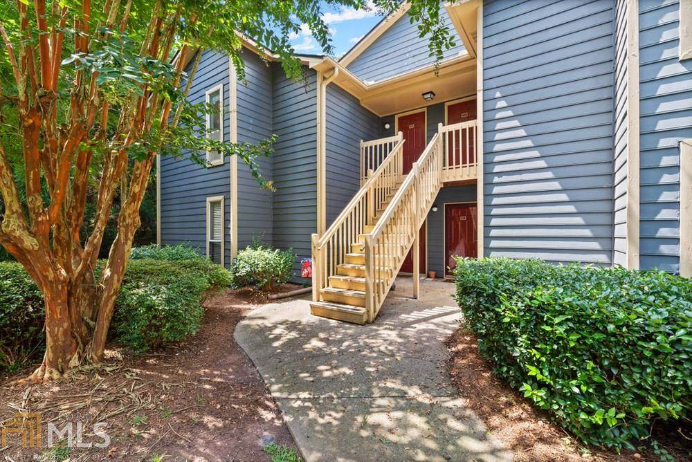 1115 Canyon Point Cir - Photo 1