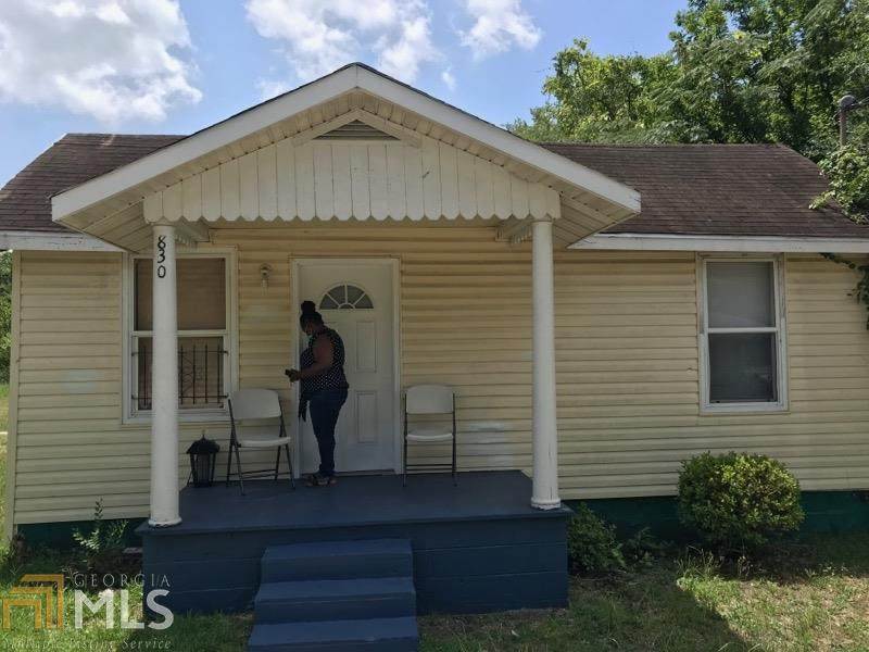 830 Newberg Ave - Photo 1