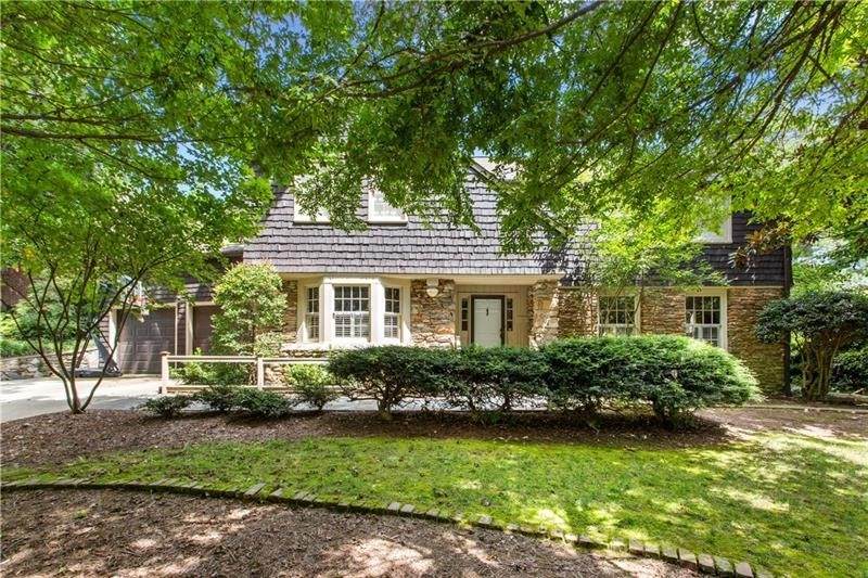 2721 North Hills Dr - Photo 1