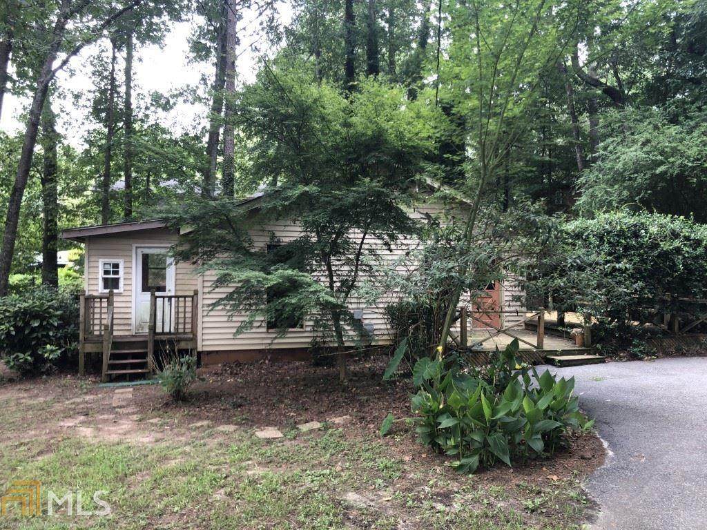 2810 Winchester Dr - Photo 1