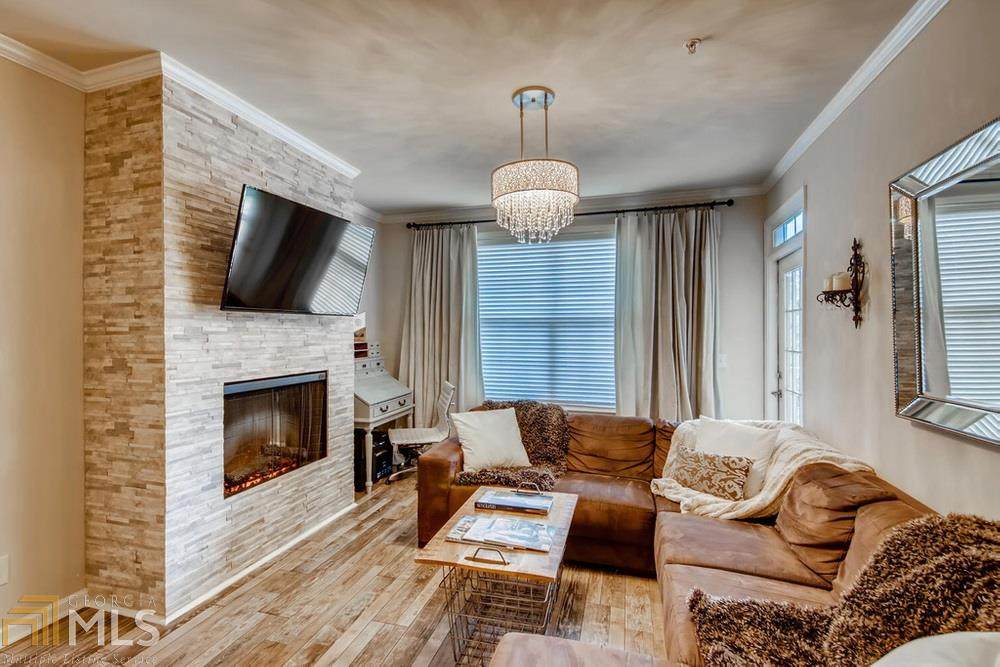 4805 Village Way - Photo 1
