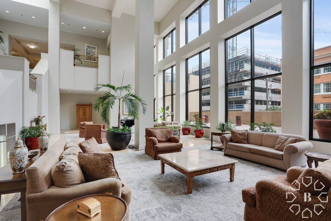 1280 West Peachtree St - Photo 1