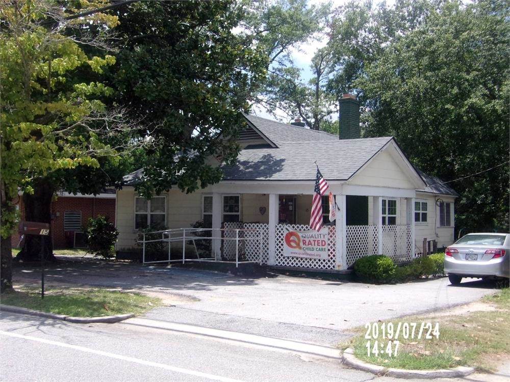 15 College St - Photo 1