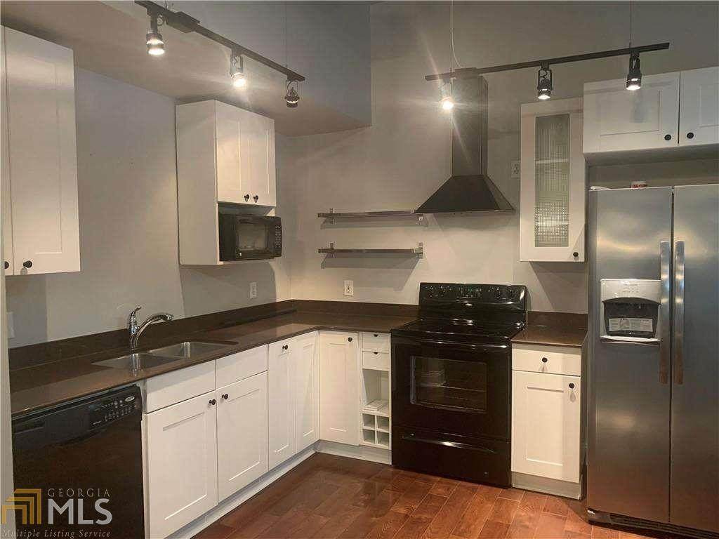1715 Liberty Ln - Photo 1