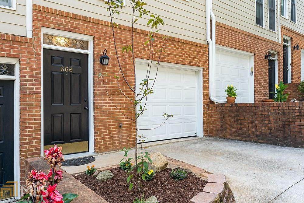 666 Park Village Dr - Photo 1