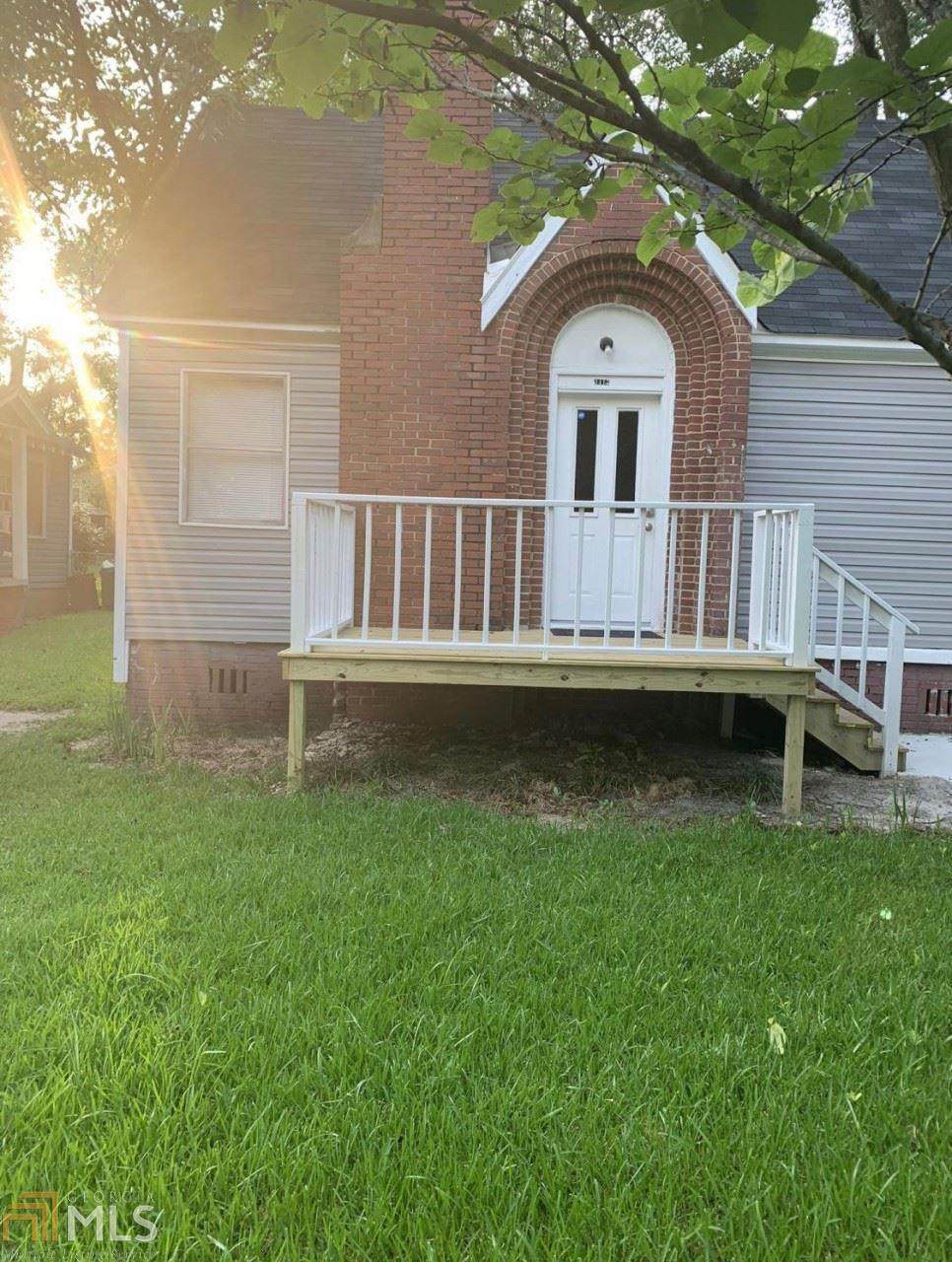 3417 11Th Ave - Photo 1