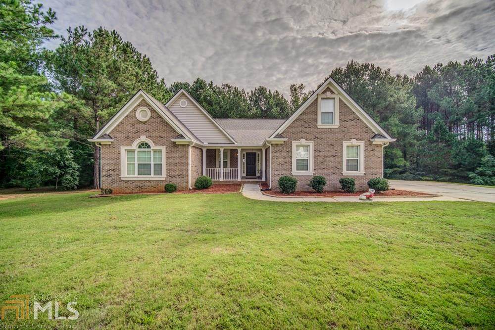 1040 Brenda Ln - Photo 1