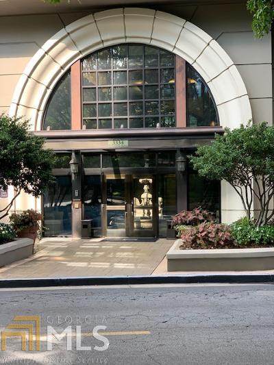 3334 Peachtree Rd - Photo 1