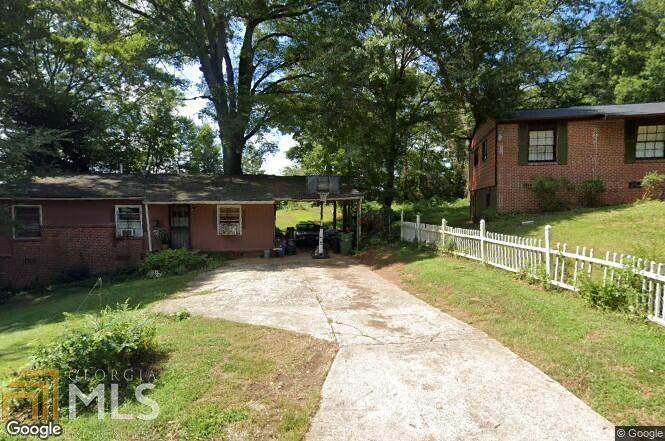 1169 Redford - Photo 1