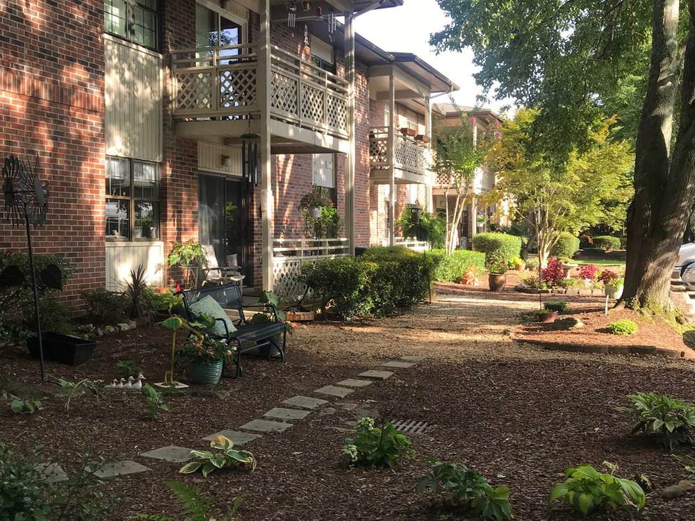 475 Mount Vernon Hwy - Photo 1