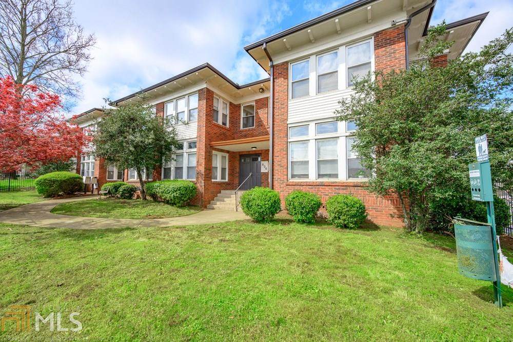 600 Parkway Dr - Photo 1