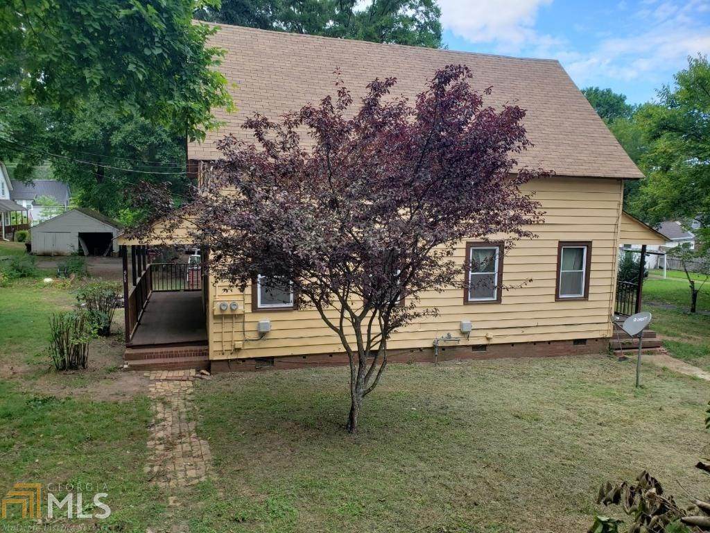 209 Grove Ave - Photo 1