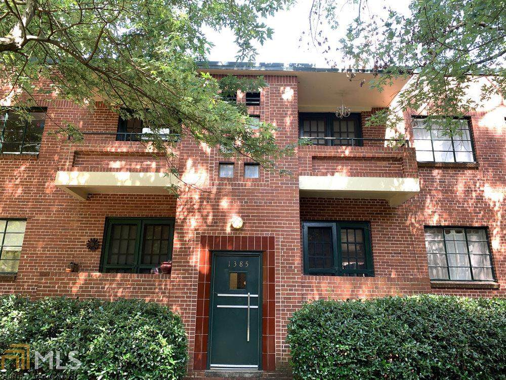 1385 Normandy Dr - Photo 1
