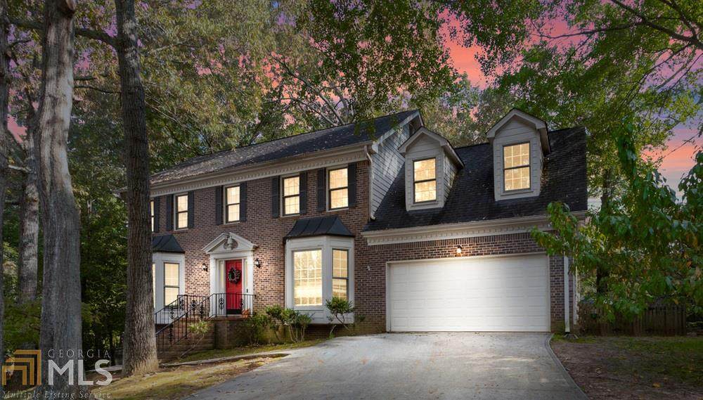 4880 Racquet Ct - Photo 1