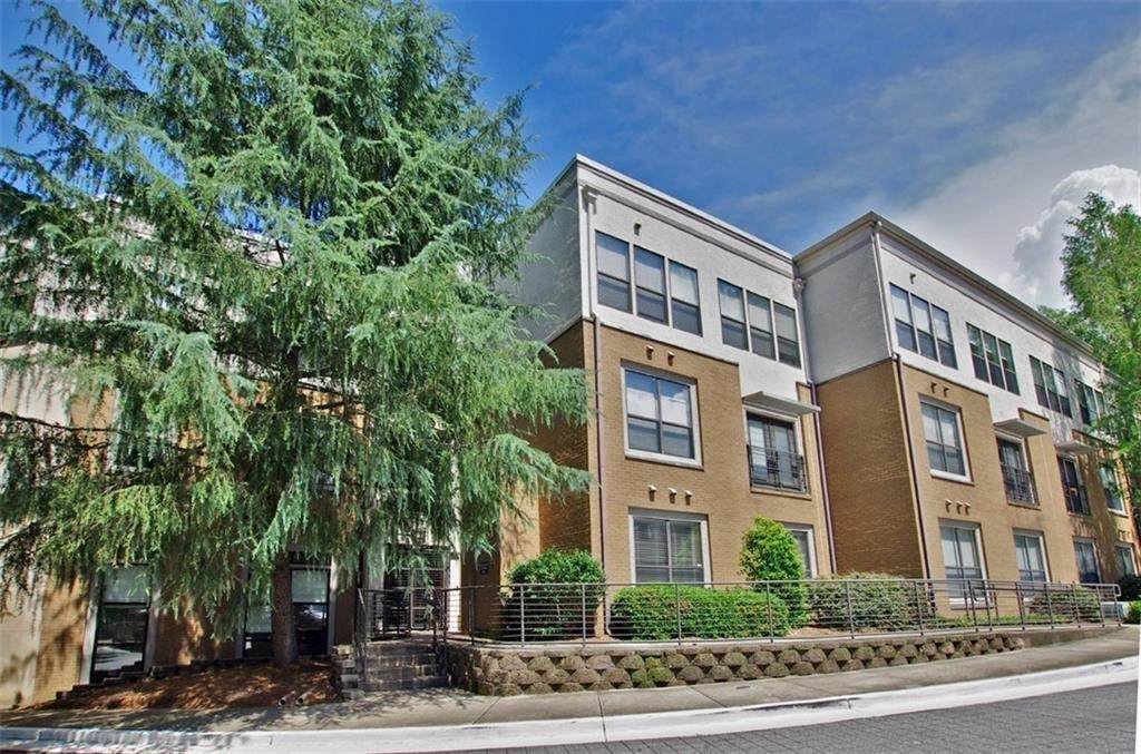 821 Ralph Mcgill Blvd - Photo 1