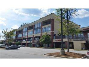 302 Satellite Blvd - Photo 1