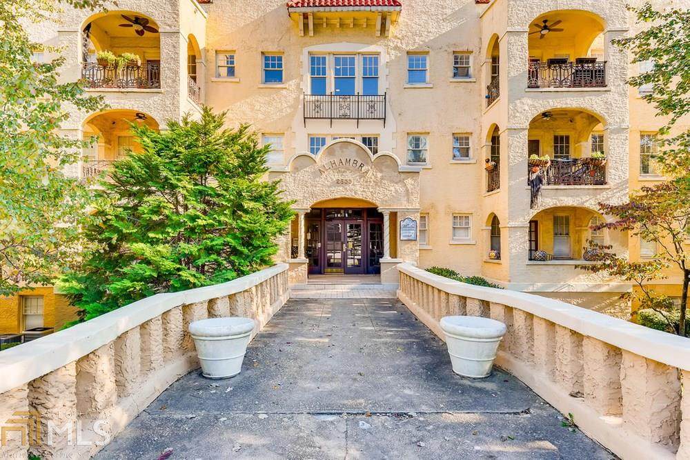 2855 Peachtree Rd - Photo 1