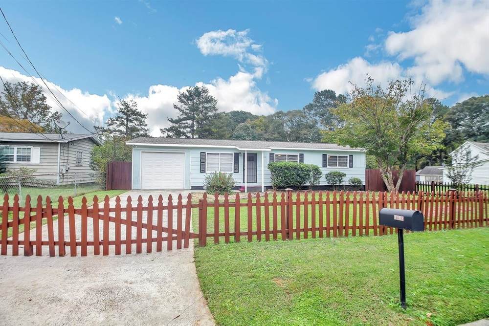 1208 Hiawatha Ln - Photo 1