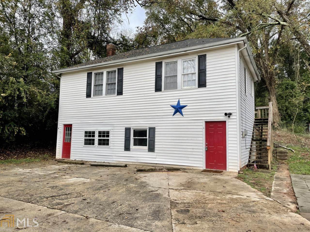 300 Forrest Ave - Photo 1