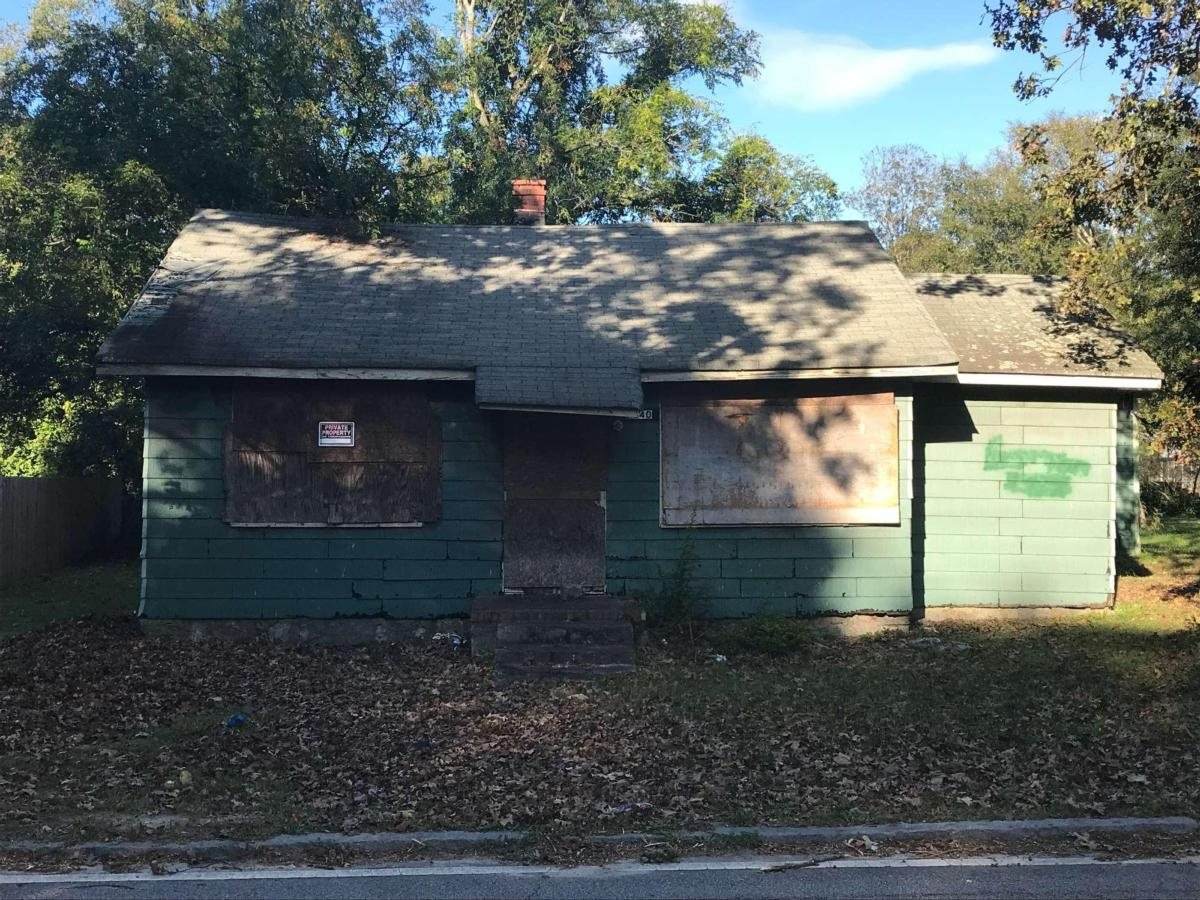 7540 Conyers St - Photo 1