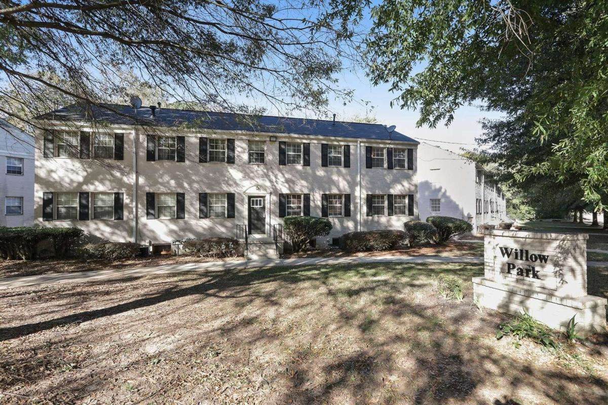 417 Willow Ln - Photo 1