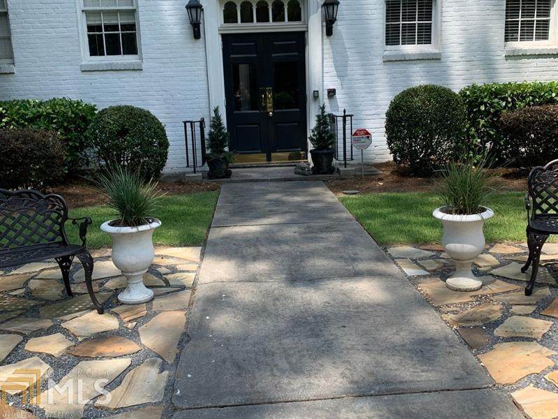 21 Peachtree Memorial Dr - Photo 1
