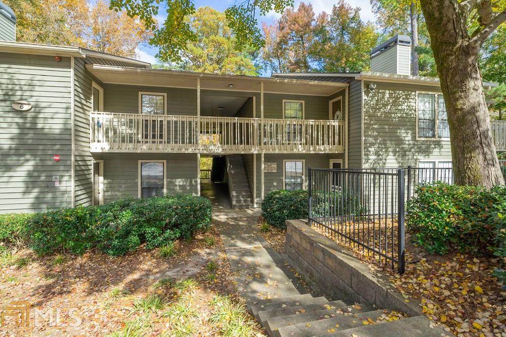2609 Vinings Central Dr - Photo 1