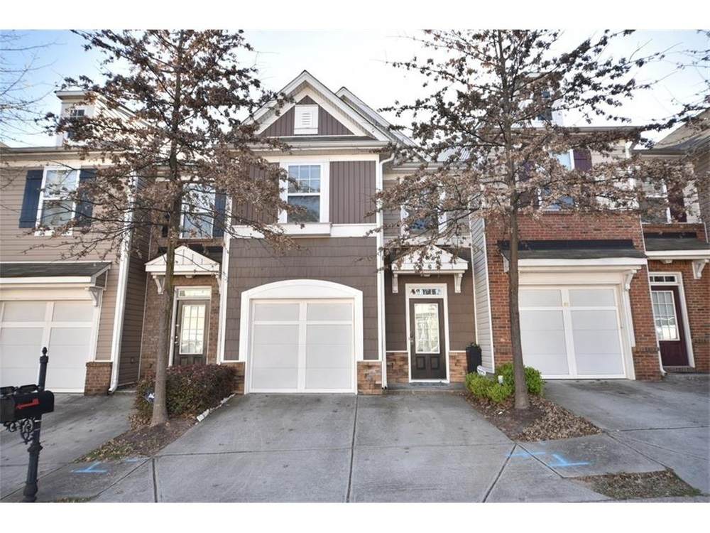 2112 Executive Dr - Photo 1