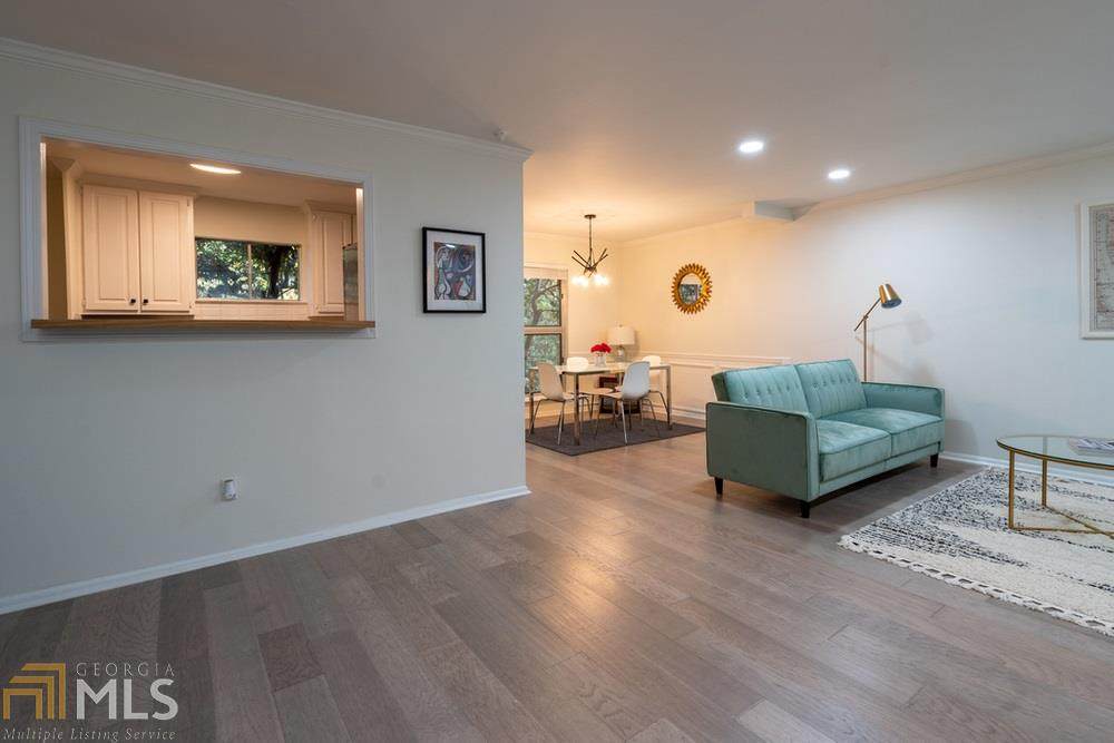 1111 Clairemont Ave - Photo 1