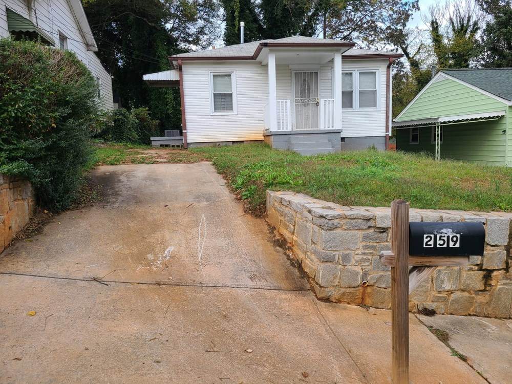 259 Thornton St - Photo 1