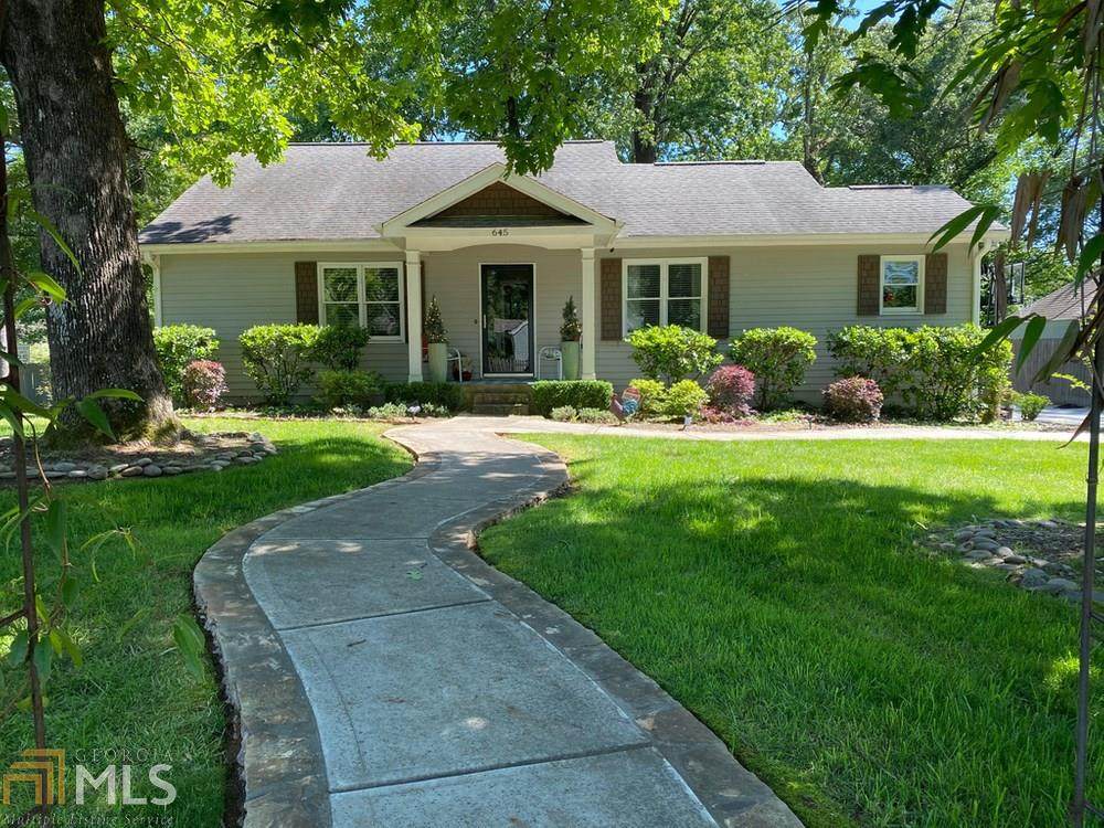 645 Daniel Ave - Photo 1