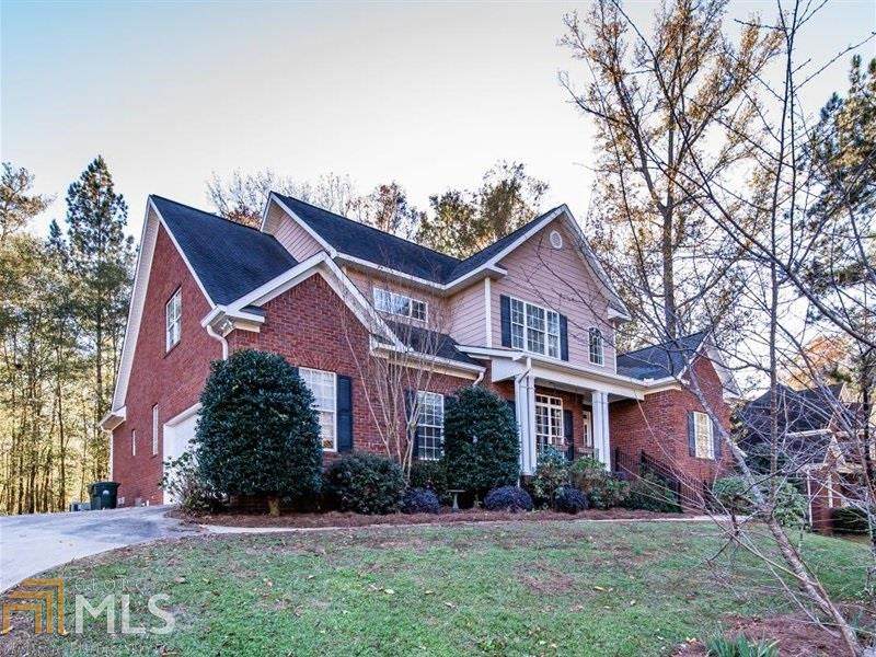 132 Cambridge Way - Photo 1