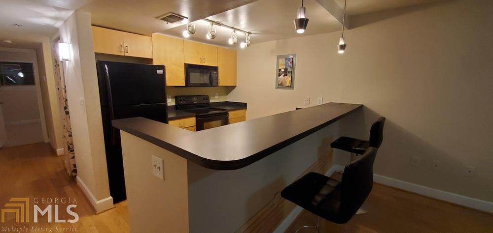 385 Ralph Mcgill Blvd - Photo 1