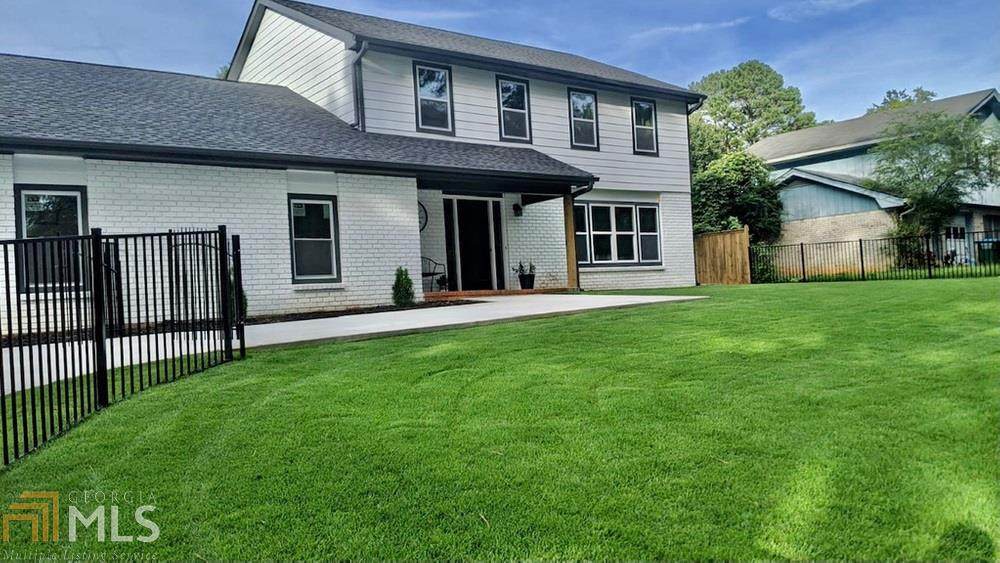 1740 Killian Hill Rd - Photo 1