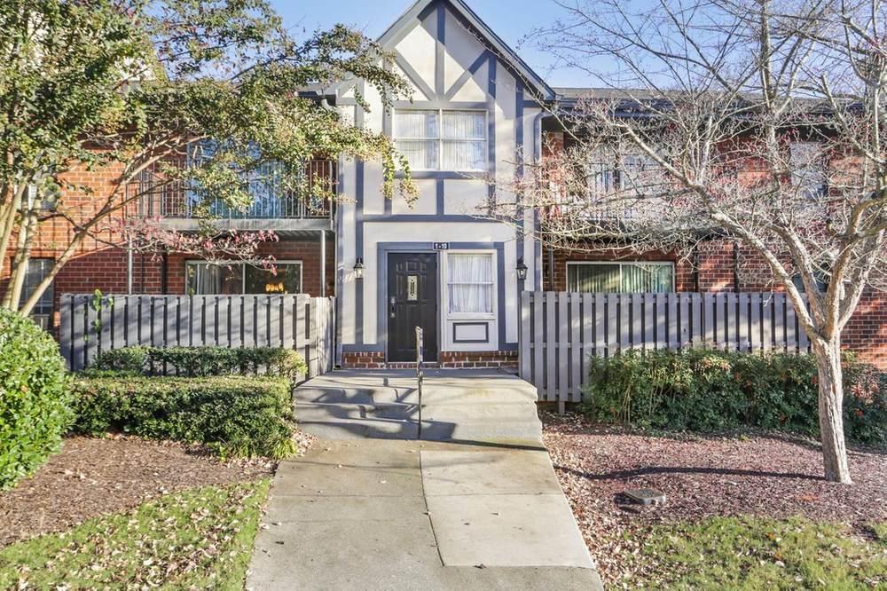6851 Roswell Rd - Photo 1