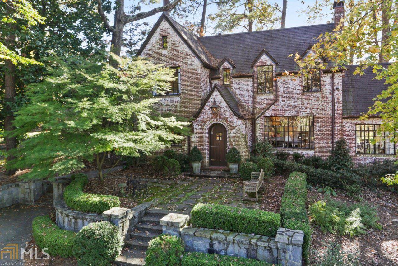 81 Lakeview Ave - Photo 1