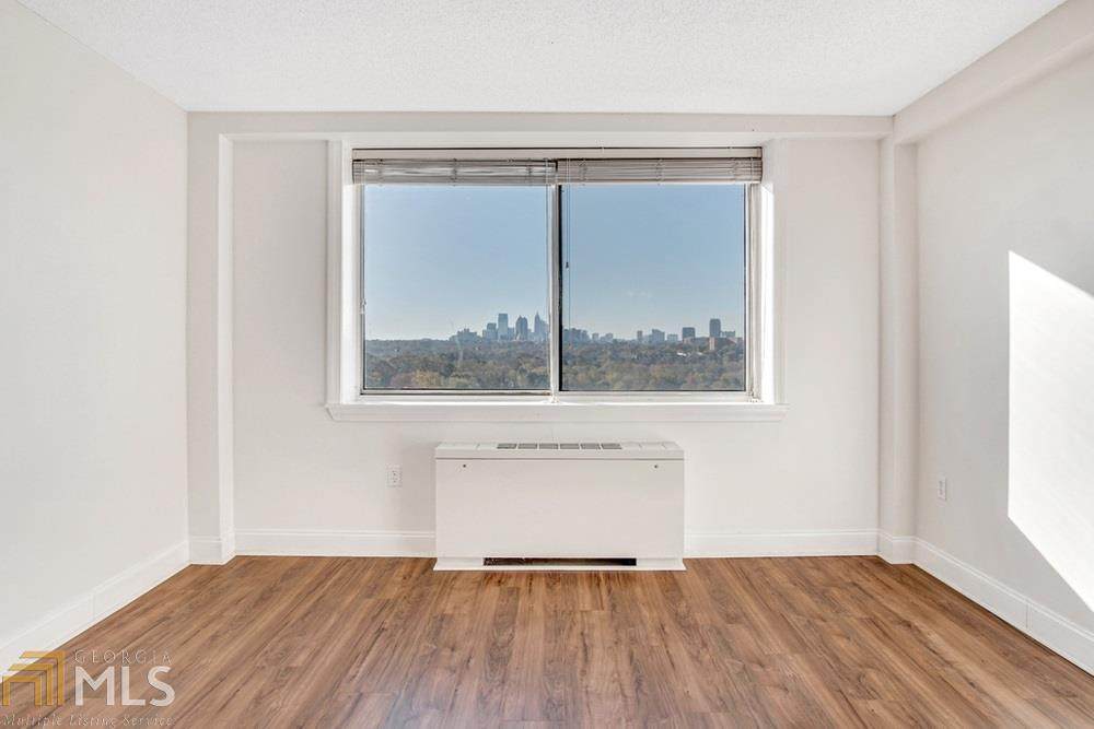2479 Peachtree Road - Photo 1