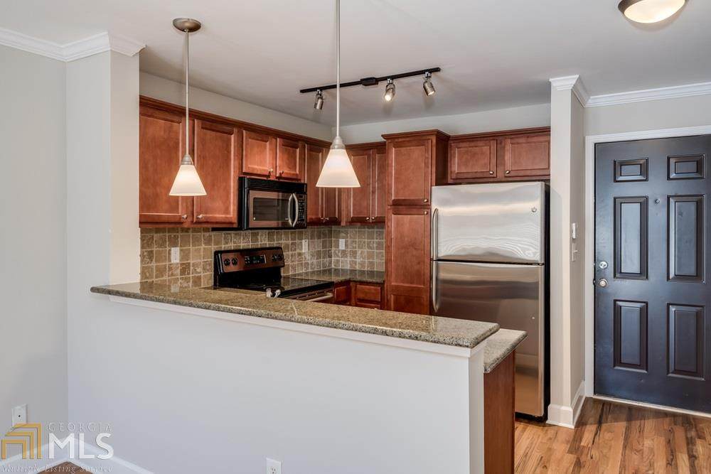 48 Peachtree Avenue - Photo 1